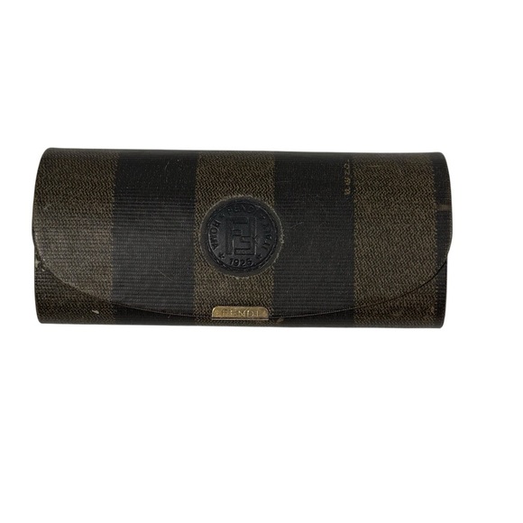 Fendi glasses case - Picture 1 of 7